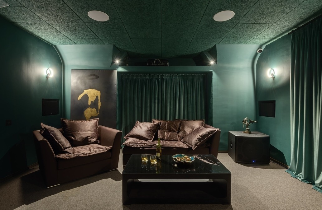 Идеальная локация с камерной атмосферой 