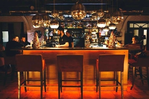 Місце для гастрономічних заходів "Теплиця"