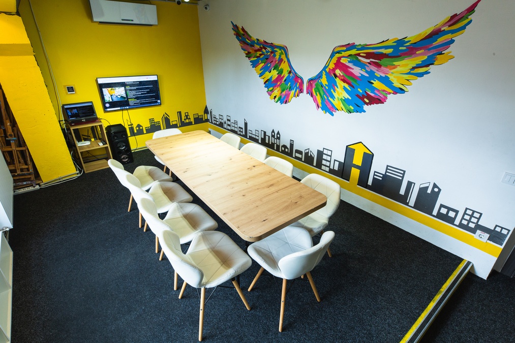 Зал з квест-кімнатами - The HOUSE quest&party 