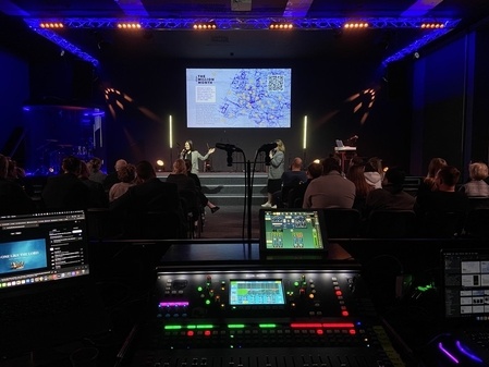 «Podil Hall» багатофункціональний простір