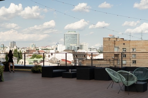 Тераса Інфініті на Олімпійській (є генератор)