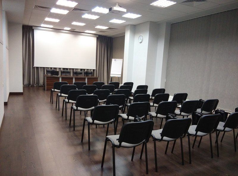 Конференц зал в бизнес центре "Ильинский" 