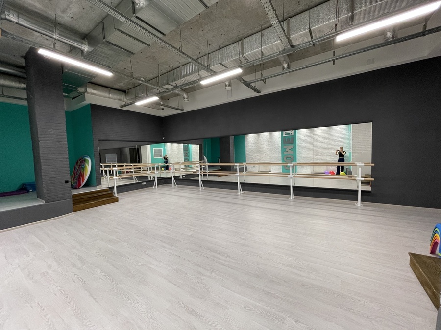 Зал для для танцев, йоги, групповых занятий