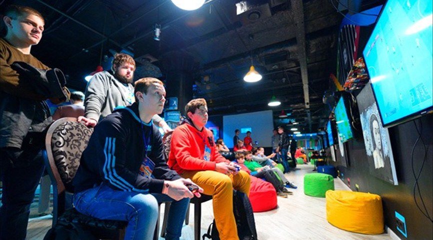 Игра в футбол