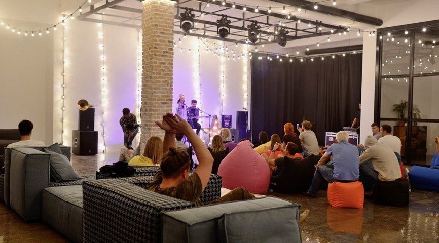 Выступление в лофте